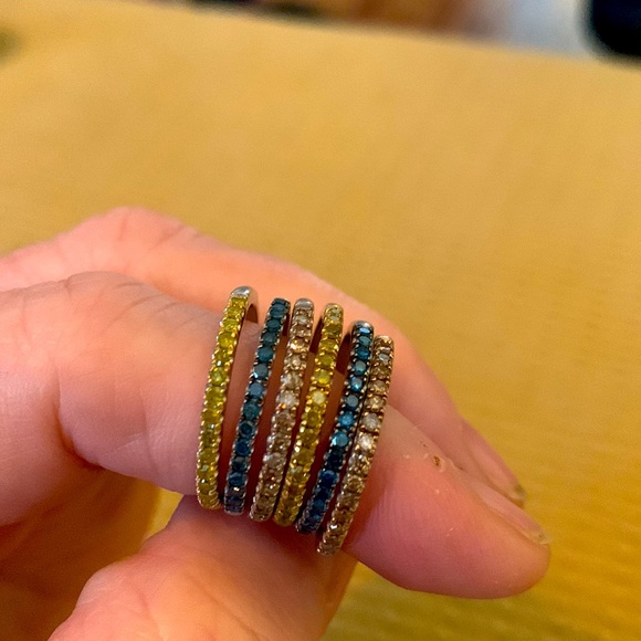 Blue Diamond, Yellow Diamond, Champagne Diamond sterling silver rings. - Picture 6 of 8